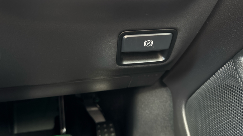 Mercedes-Benz GLA 220d 4Matic AMG Line 5dr Auto [Prem Plus] Diesel Hatchback